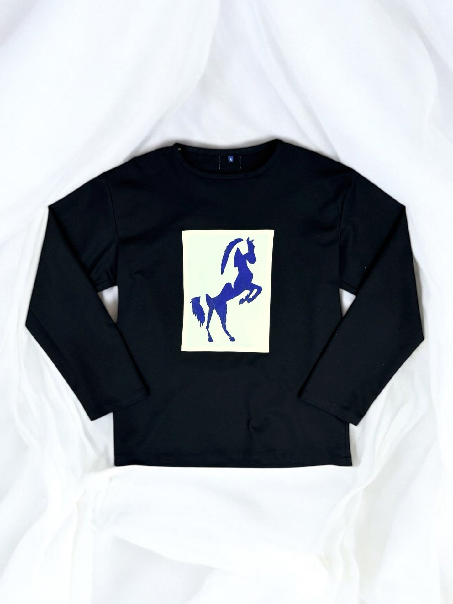 Long sleeve Blue horse
