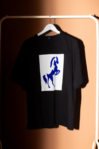 Black horse