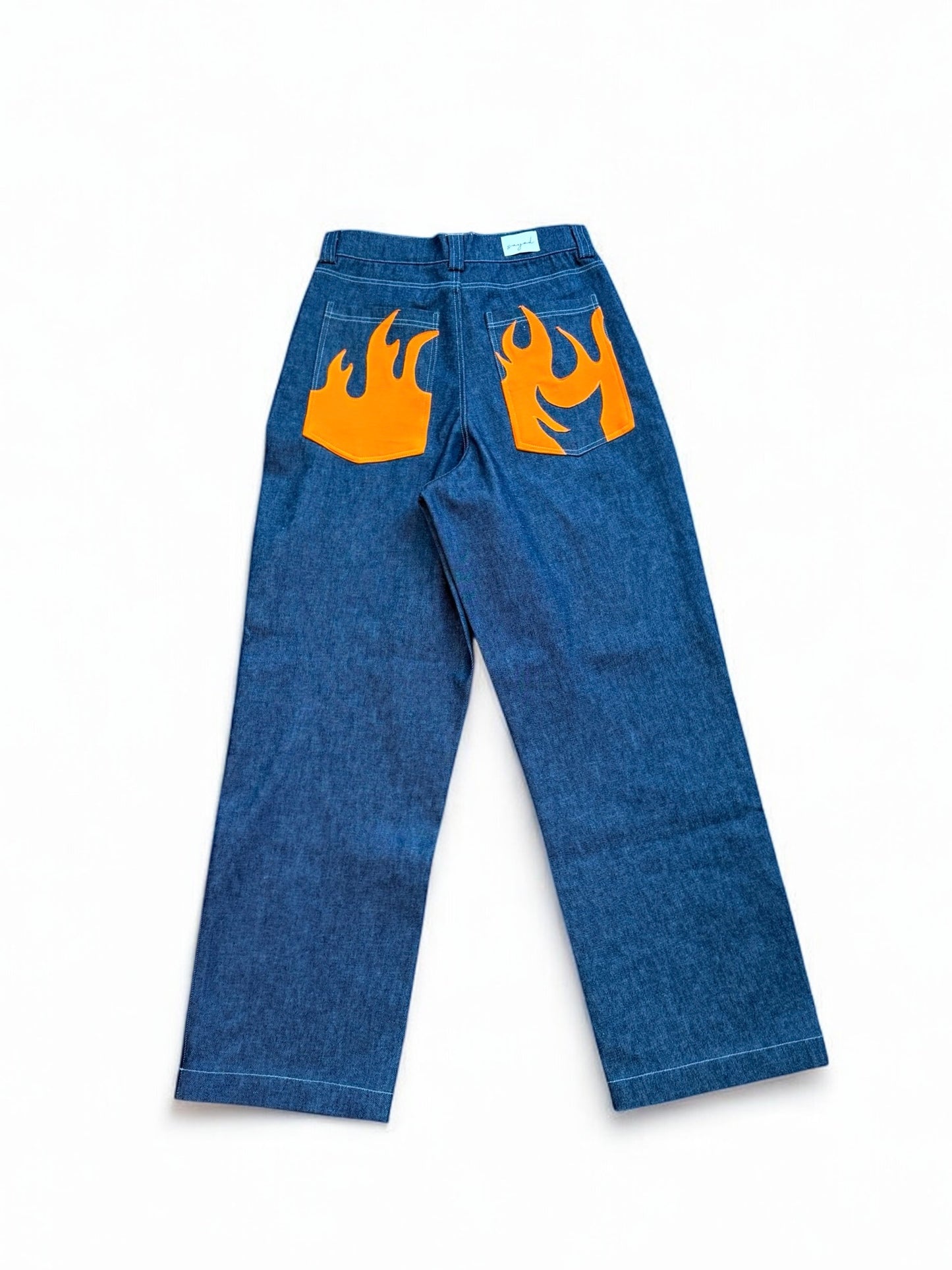 Baggy feu aux fesses